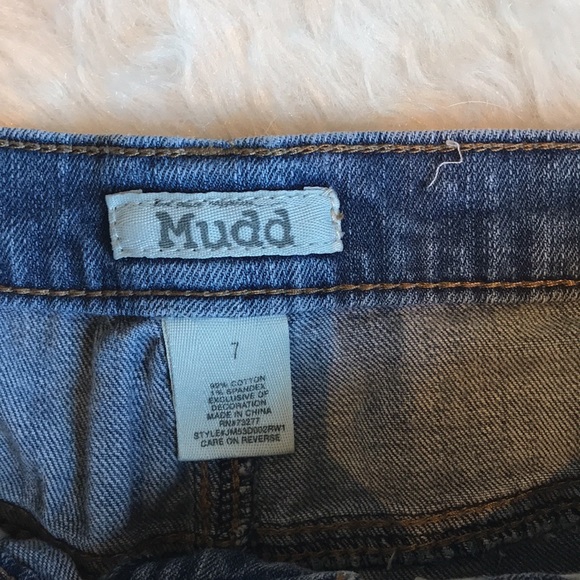 Mudd high-rise Distressed Jeans - Picture 6 of 13